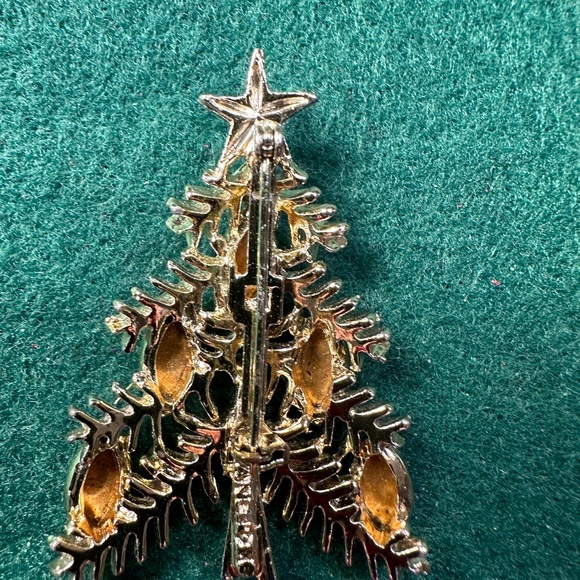 Vintage Tancer II women’s Christmas tree brooch - Picture 6 of 7